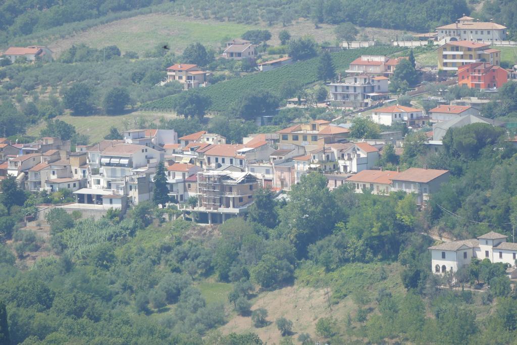 Hotel L'Ulivo Mirabella Eclano Eksteriør bilde