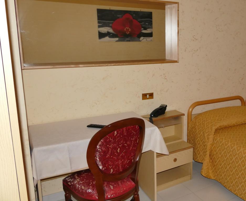 Hotel L'Ulivo Mirabella Eclano Eksteriør bilde